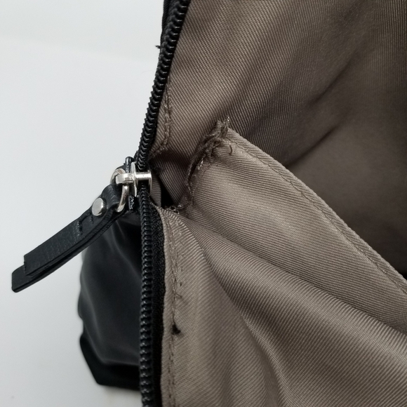 TUTILO New York Black Backpack One Shoulder 5 pocket Size 10X11 Inches FLAW - Picture 2 of 15